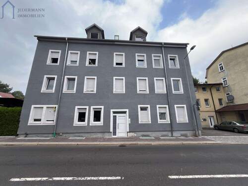 Hausansicht - 2 Zimmer Mehrfamilienhaus, Wohnhaus zum Kaufen in Eisenach