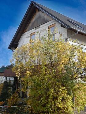 P1000849 - 1 Zimmer Mehrfamilienhaus, Wohnhaus in Langenenslingen