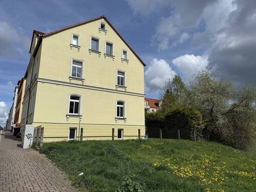 Außenansicht - 2 Zimmer Etagenwohnung zur Miete in Zwickau