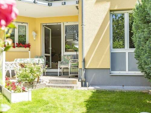 Terrasse mit Garten - 2 Zimmer Etagenwohnung in Schöneiche