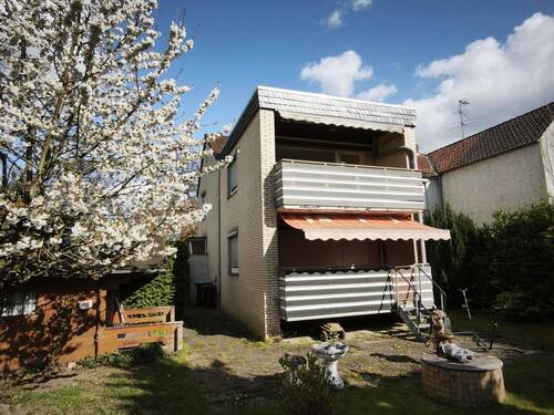 Anbau Hinterhaus - 6 Zimmer Doppelhaushälfte in Neustadt