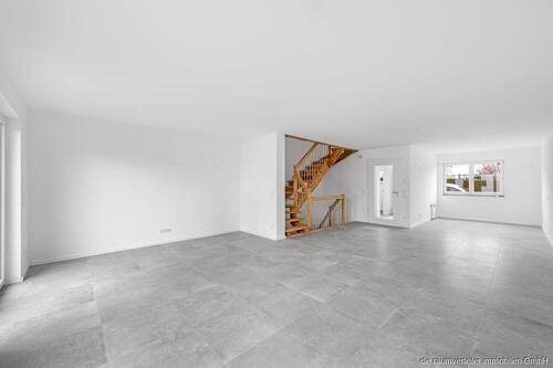 Muster-Wohn- und Essbereich - Reihenmittelhaus mit 115,00 m&sup2; in Bruckmühl zum Kaufen