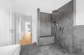 Muster-Badezimmer - 