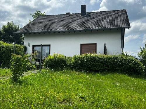 Rückansicht - Einfamilienhaus mit 150,00 m&sup2; in Thalfang zum Kaufen