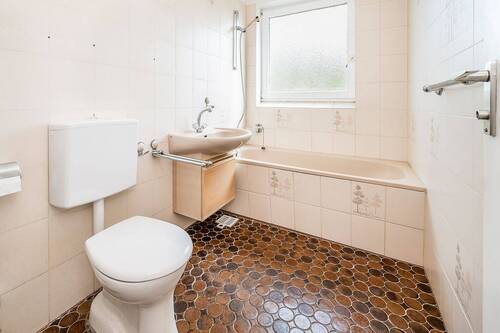 Badezimmer - Etagenwohnung mit 69,00 m² in Berlin zum Kaufen