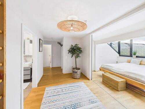 heller Flurbereich im DG - 