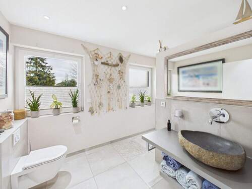 Gästebad mit Dusche - 