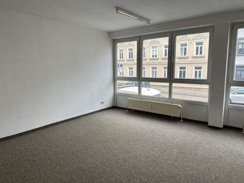 Gewerbefläche - Einfamilienhaus zum Kaufen in Mittweida