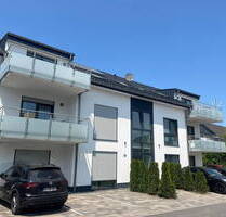 Moderne DG-Wohnung mit Balkon, Fußbodenheizung & Stellplatz - ruhig & stadtnah in Waldbröl
