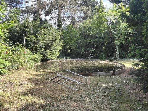 Außenpool.jpeg - Einfamilienhaus mit 180,00 m² in Berlin zum Kaufen