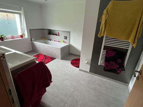 1. Bad Wanne Fenster.JPG - 