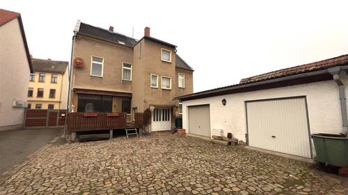 Hofansicht - 1 Zimmer Mehrfamilienhaus, Wohnhaus zum Kaufen in Schönebeck (Elbe)