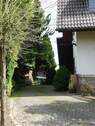 Einfahrt von hinten - Einfamilienhaus mit 196,00 m&sup2; in Lennestadt zum Kaufen
