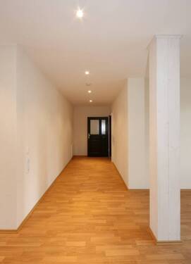 Flur - Etagenwohnung mit 58,50 m&sup2; in Leipzig zur Miete