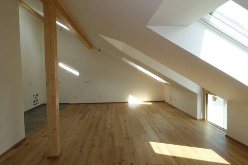 WE 8 Wohnküche - WE 8: Luxuriöses 2-Zi.-NEUBAU-Wohnung im DG mit Glasfaser u. innovativem Energiekonzept