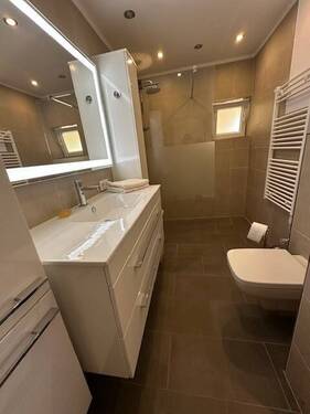 EG: Fein herausgeputzt! - 