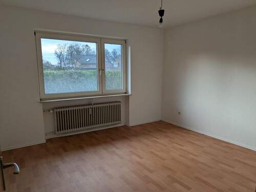 Wohnraum.jpg - 3 Zimmer Etagenwohnung in Steinburg