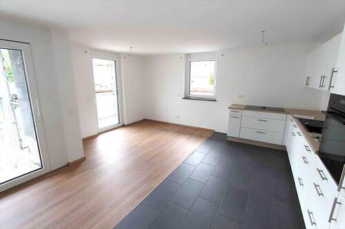 Wohnen-Essen-Kochen_www.villingen.immobilien - 4 Zimmer Etagenwohnung zur Miete in Villingen-Schwenningen