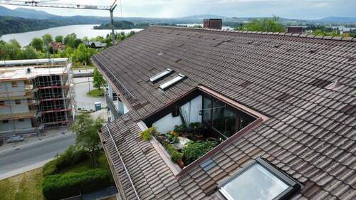 See- und Gebirgsblick - See- und Gebirgsblick ... Dachgeschoss-Wohnung in zentraler Lage