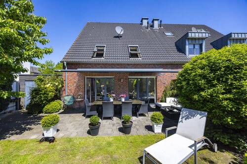 Rückansicht - 6 Zimmer Doppelhaushälfte zum Kaufen in Meerbusch