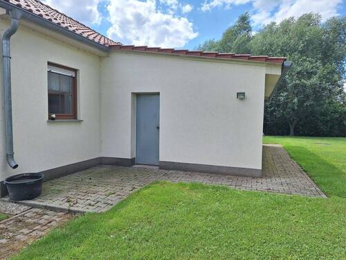 Tür zur Garage - 