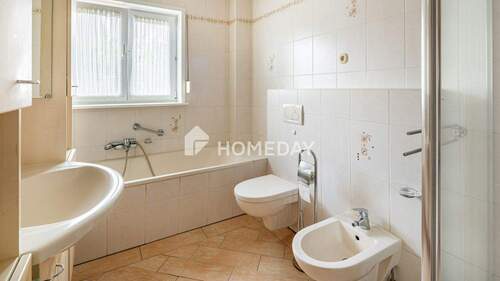 EG Badezimmer 1 - 