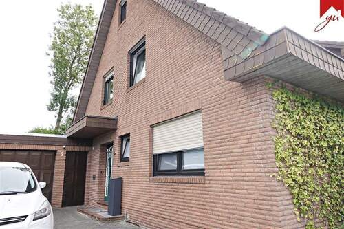 Hauseingangsbereich - 2 Zimmer Etagenwohnung zur Miete in Aurich