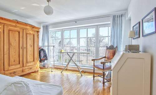 Bürozimmer - Etagenwohnung mit 117,00 m&sup2; in Starnberg zur Miete