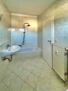 Bad1 - Etagenwohnung mit 50,90 m&sup2; in Altötting zum Kaufen