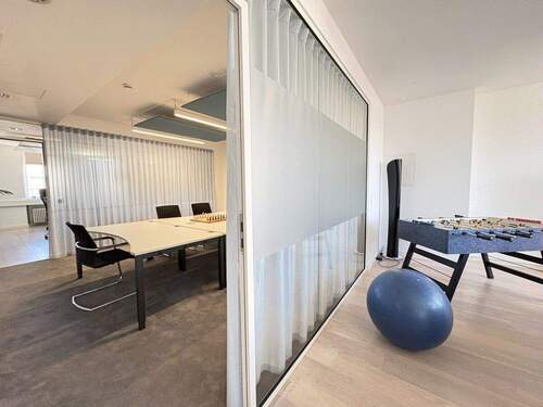 Büro 1 und 2 Durchgang - 