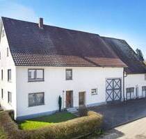 . Wohnen mit Mehrwert . Bauernhaus mit viel Fläche für Hobby und Beruf - Krauchenwies-Göggingen