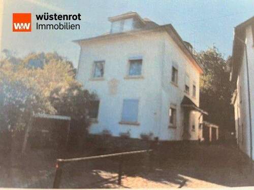 Haus mit Zufahrt - Wohnhaus zum kleinen Preis - 121.000,00 EUR Kaufpreis, ca.  194,00 m² Wohnfläche