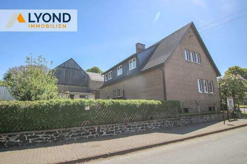 Außenansicht - Vielseitiges Wohn- und Geschäftshaus mit großzügigem Grundstück in idyllischer Lage von Drognitz