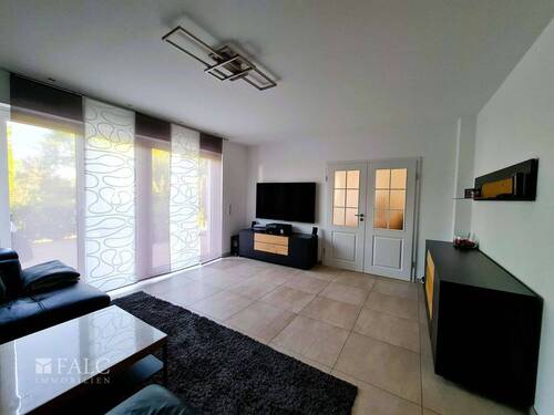 Wohn. mit Zugang zum Esszimmer - 