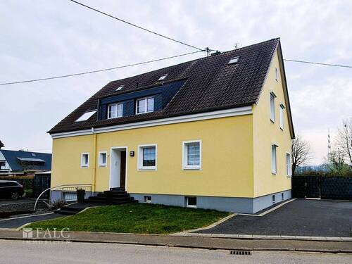 Straßenansicht. - 7 Zimmer Mehrfamilienhaus, Wohnhaus zum Kaufen in Trier