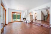 Wohn- und Esszimmer - 5 Zimmer Doppelhaushälfte in Gräfelfing
