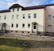 Ihr privates Refugium: Mehrfamilienhaus mit Nebengebäuden und großem Traumgrundstück - Hohenmölsen Aupitz