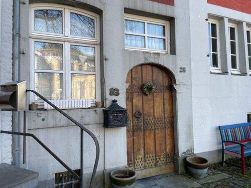 Hauseingang - 5 Zimmer Reihenmittelhaus in Aachen