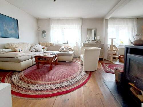 Wohnzimmer - 3 Zimmer Bauernhaus, Landhaus zum Kaufen in Einhausen