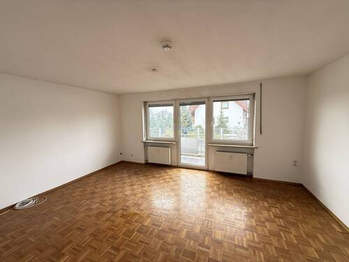 Wohnzimmer - Etagenwohnung mit 95,70 m&sup2; in Nittenau zur Miete
