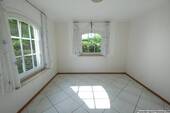 Offener Arbeitsbereich am Wohnzimmer - 