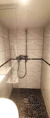 Dusche.jpg - 