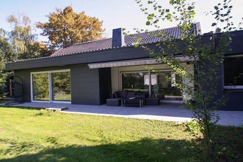 Rückansicht/Terrasse - 