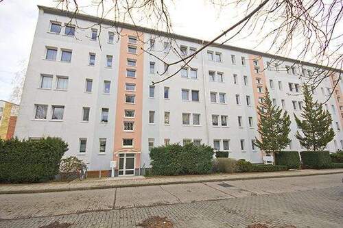 Ansicht vorn - 2 Zimmer Etagenwohnung zur Miete in Halle (Saale)