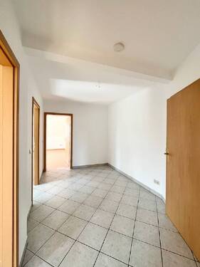 Korridor - Etagenwohnung mit 62,00 m&sup2; in Dresden zur Miete