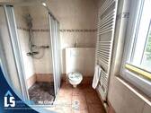 Badezimmer mit ebenerdiger Dusche - 