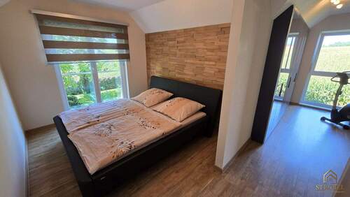 Schlafzimmer und Ankleide.jpg - 