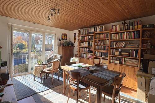 Wohnen - 2 Zimmer Etagenwohnung in Stuttgart