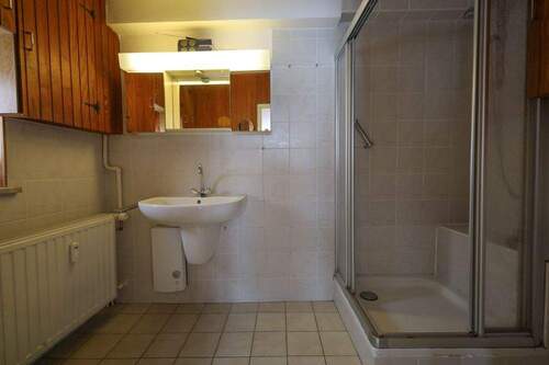 Wohnung - Badezimmer - 