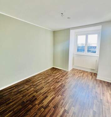 Zimmer 1.JPG - 3 Zimmer Etagenwohnung zur Miete in Schwerin